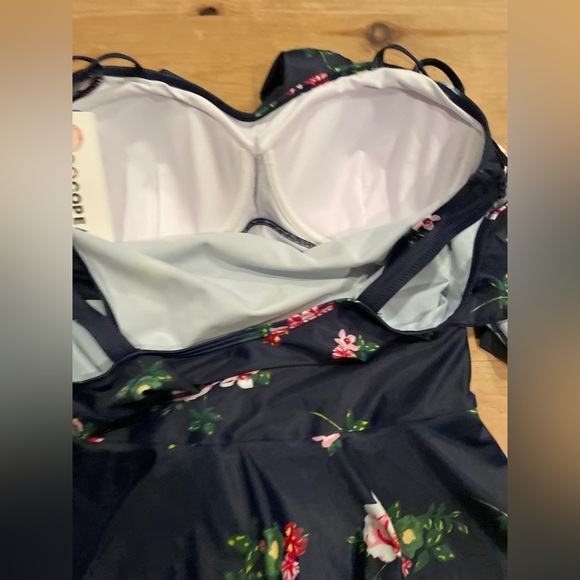 NWT Cocopear Wmns Blue Pink Floral off the shoulder coquette style swimsuit M - Picture 6 of 7